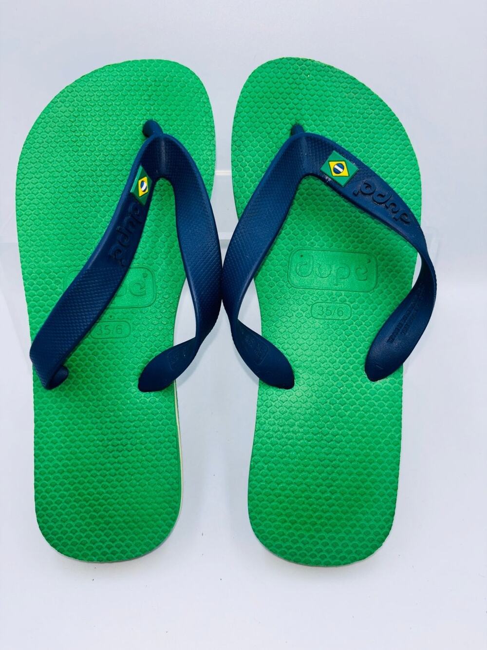 Dupe Flip Flops Womens Green Navy Blue US 6 Brazilian Flag Rubber Sandals Unworn